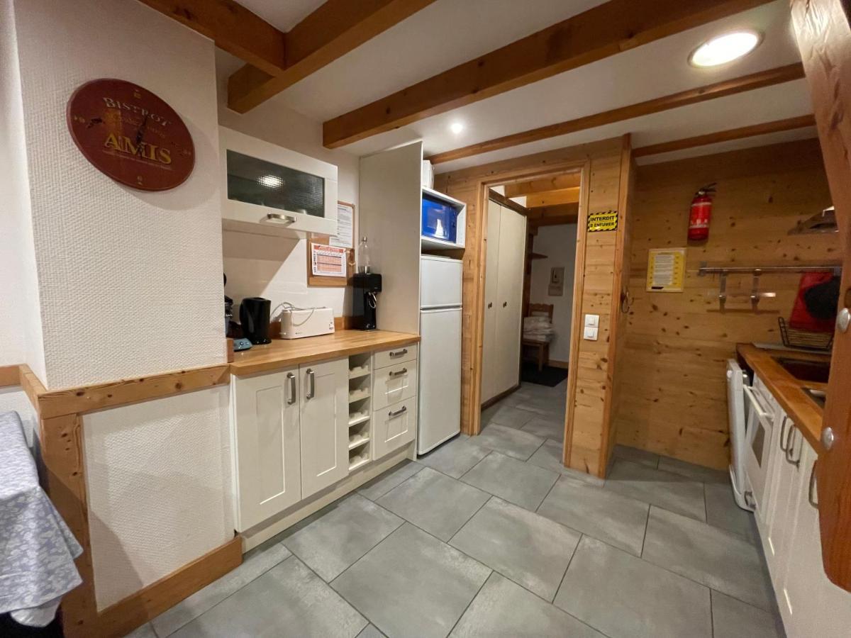 L Alpin Bel Appartement Avec Terrasse Dans Vieille Ferme De Montagne Renovee Les Orres Exterior foto